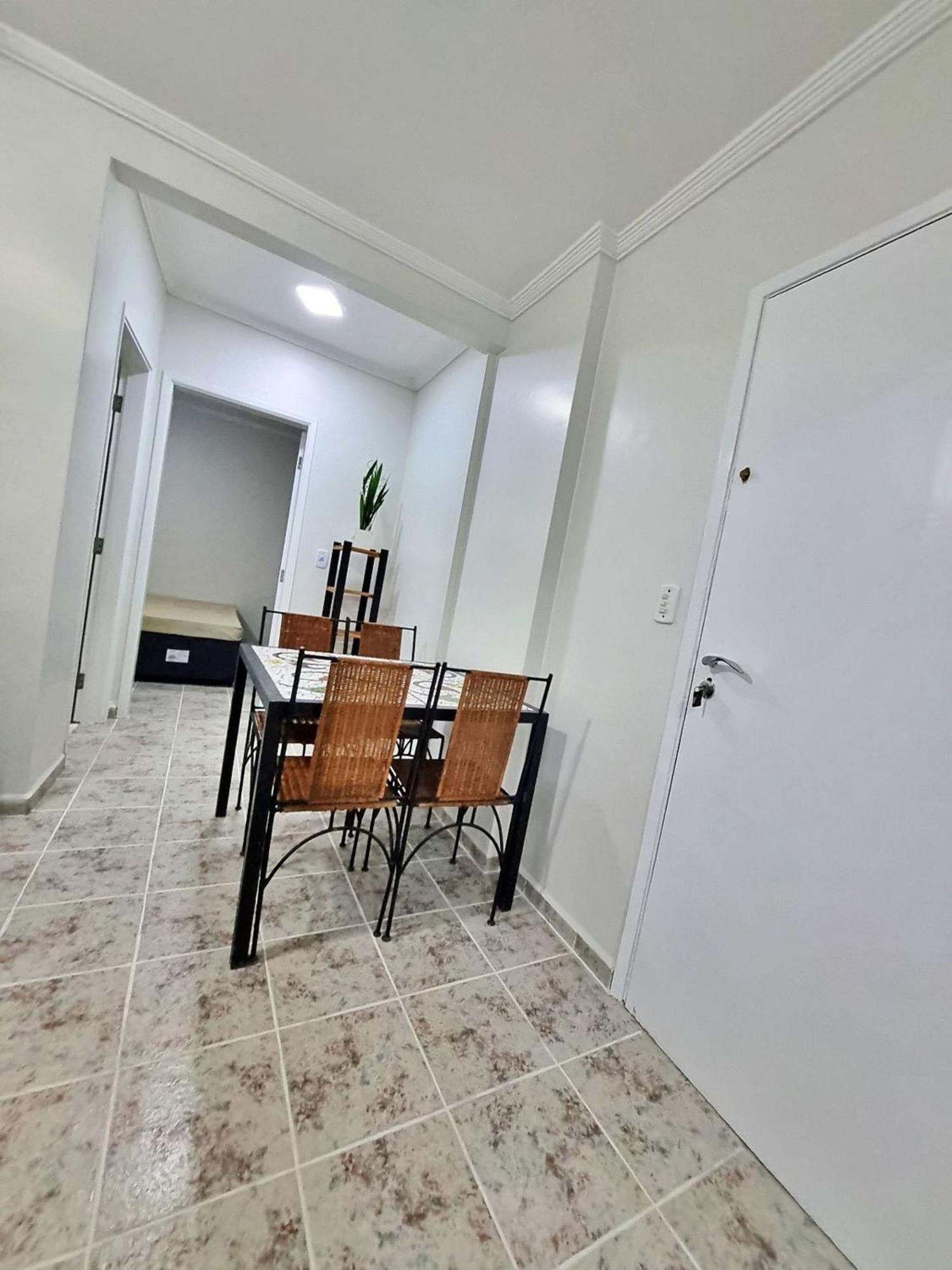 Appartement 01 Dorm Reformado C/Ar Cond, Wi-Fi, 1 Vaga, Enseada, Prox Ao Pao De Acucar à Guarujá Extérieur photo